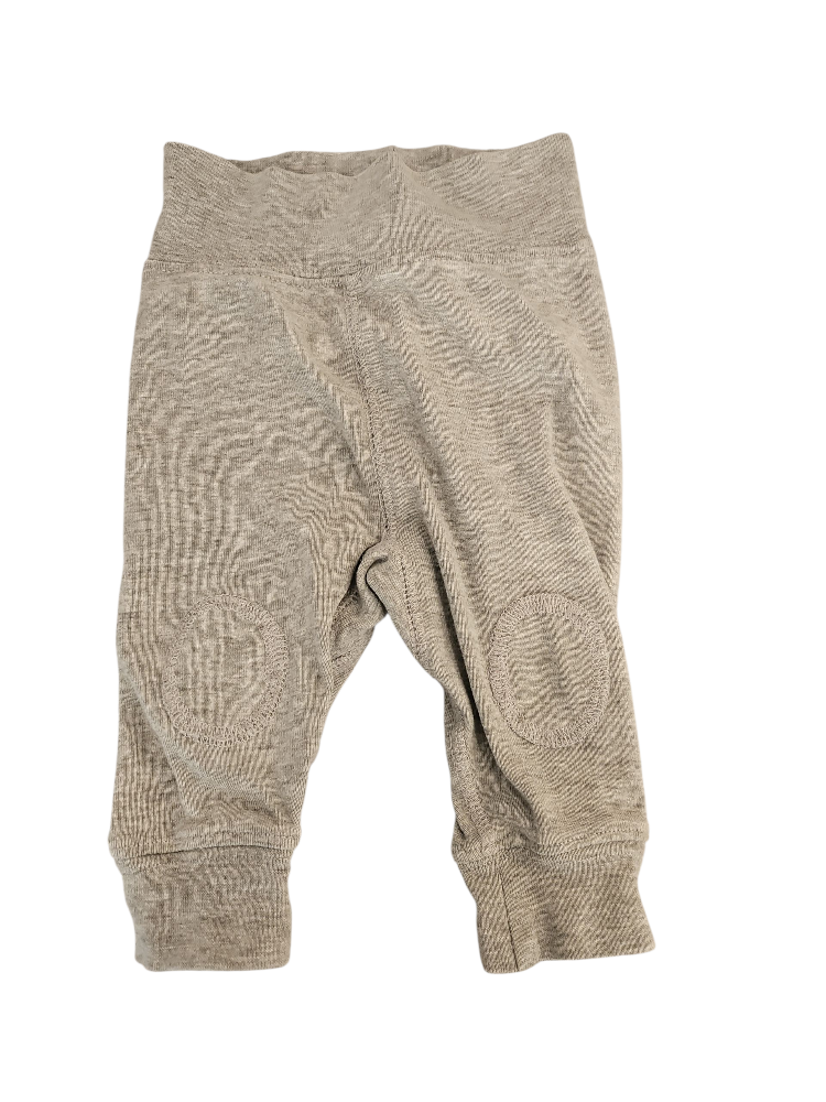 Byxor med knälappar