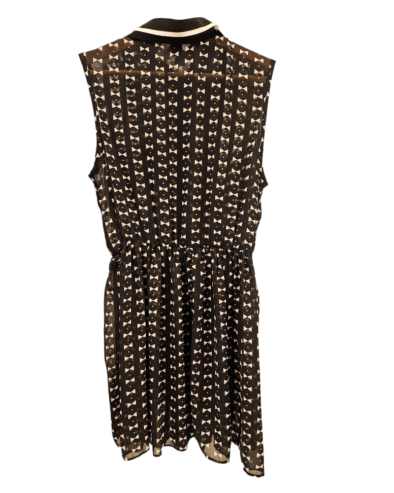 Klänning med knytning