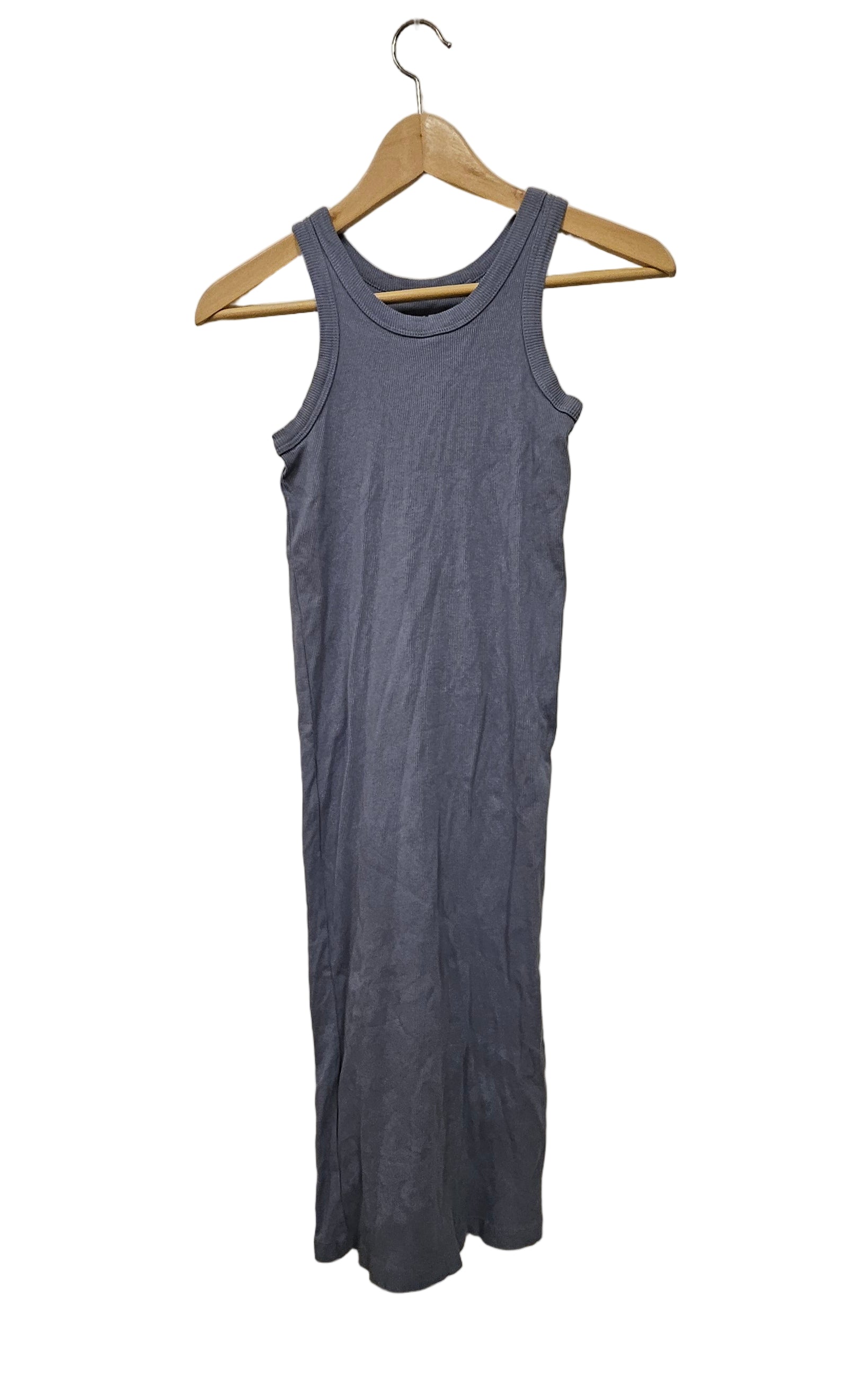 Klänning i ribbstickad trikå