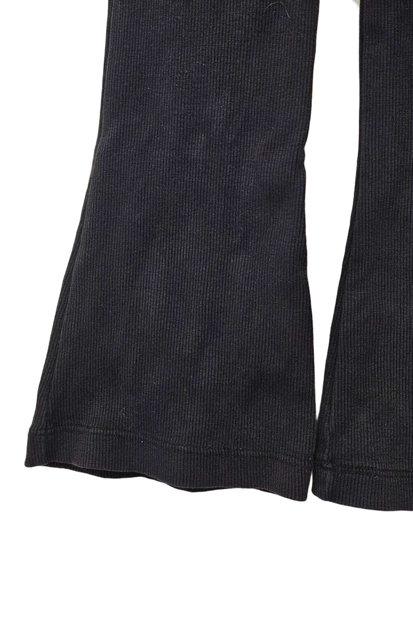 Utåtsvängda ribbade tights