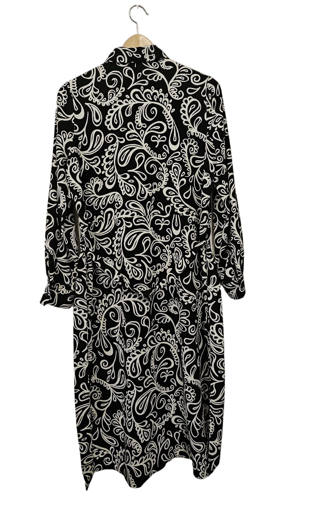 Klänning med knappar